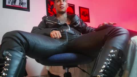 Lenardo jaramillo online show from 01-05-26, 05:27