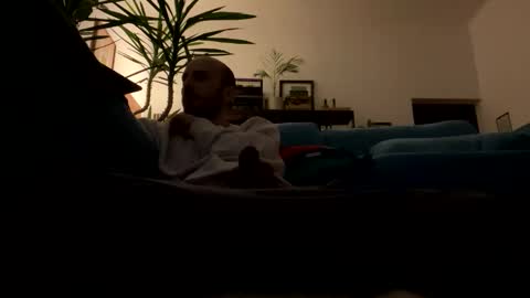 Leon online show from 12-01-25, 03:17