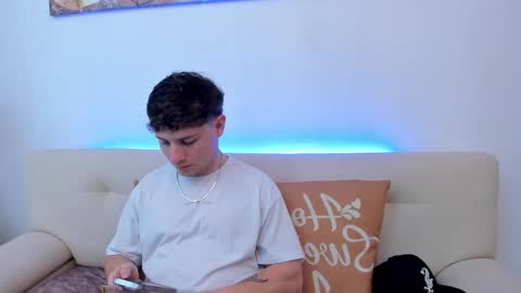 Leo  online show from 10-28-25, 09:28