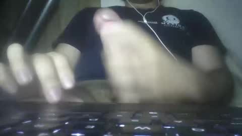 Snapshot of leoonel_95 chatting on 02-25-26, 05:06 leoonel_95 online show from 02-25-26, 05:06