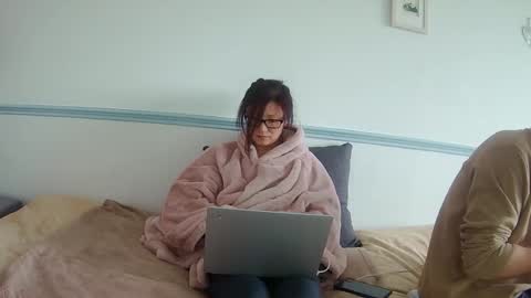 Snapshot of lepetitfeet chatting on 02-18-25, 12:28 LePetitFeet1 online show from 02-18-25, 12:28