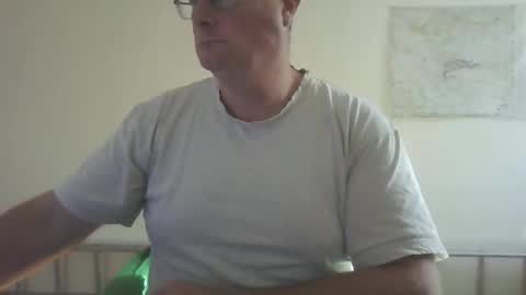 homquisgode online show from 11-17-25, 12:00