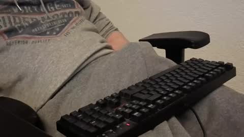 Snapshot of leroy_jerkins chatting on 11-26-25, 04:41 Leroy online show from 11-26-25, 04:41