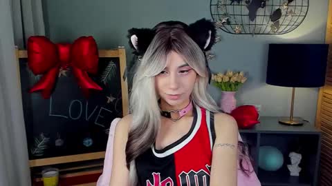 Snapshot of lesilos chatting on 02-16-26, 01:24 Eveline online show from 02-16-26, 01:24