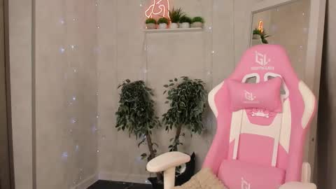 Joyce online show from 11-16-25, 06:08