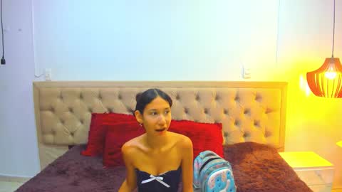 L E S L E Y  AND  D R A K O online show from 01-16-26, 10:47