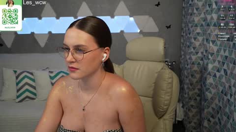 LeslieKorfs online show from 02-20-25, 01:57