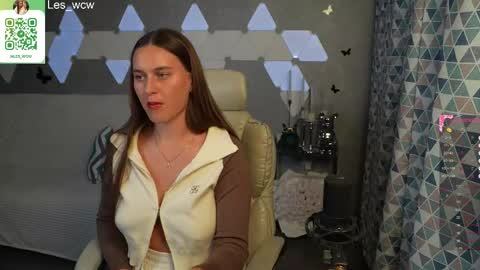 LeslieKorfs online show from 09-20-25, 10:22