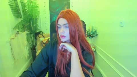 lesliemineg online show from 11-01-25, 07:49