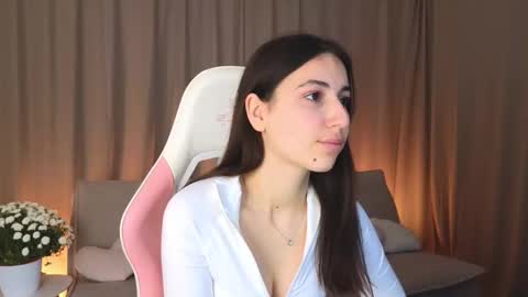 lesliestein online show from 11-05-25, 01:33