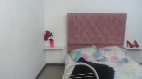lesly_hot26 online show from 11-07-25, 01:49