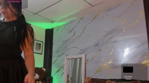 Snapshot of lesly_w chatting on 11-14-25, 09:52 I am here from Monday to Friday from 730 am to 130 pm Colombia time and saturday from 500 am to 1000 am .... Soon Blue page online show from 11-14-25, 09:52