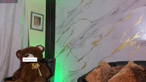 Snapshot of lesly_w chatting on 11-15-25, 01:07 I am here from Monday to Friday from 730 am to 130 pm Colombia time and saturday from 500 am to 1000 am .... Soon Blue page online show from 11-15-25, 01:07