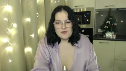 Alison online show from 12-27-24, 04:04