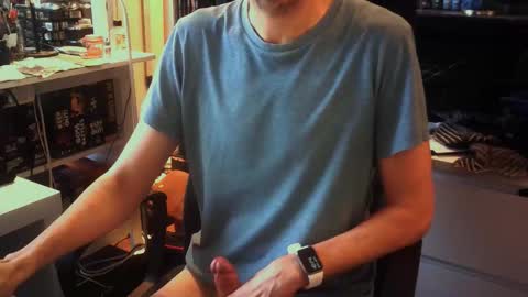 Snapshot of lestat_82 chatting on 11-10-25, 03:11 Vampiro Diurno online show from 11-10-25, 03:11