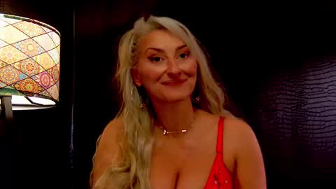 Snapshot of leticiareys chatting on 12-03-25, 01:02 leticiareys online show from 12-03-25, 01:02