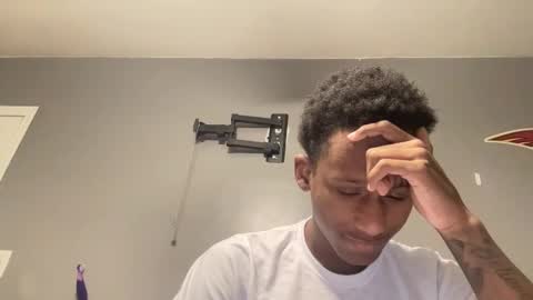 Snapshot of letmeeatup chatting on 12-10-24, 09:44 letmeeatup online show from 12-10-24, 09:44