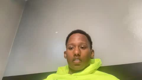 Snapshot of letmeeatup chatting on 09-20-25, 09:05 letmeeatup online show from 09-20-25, 09:05