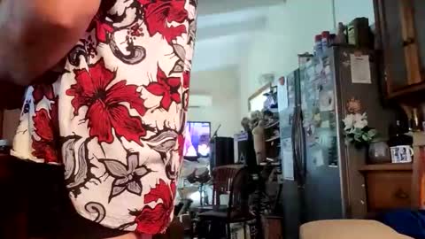 Snapshot of letsrockon chatting on 12-20-25, 04:41 Lets Rock online show from 12-20-25, 04:41