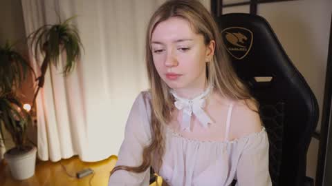 Snapshot of lettablush chatting on 01-24-25, 06:46 letta online show from 01-24-25, 06:46