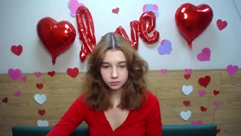 Snapshot of letty_curly chatting on 02-13-25, 06:09 letty_curly online show from 02-13-25, 06:09