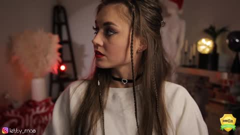 Letty Moa         - IG direct letty moa online show from 12-21-24, 12:31