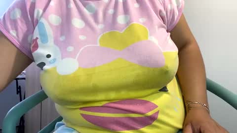 Snapshot of lety_hot chatting on 12-09-24, 05:19 lety hot online show from 12-09-24, 05:19