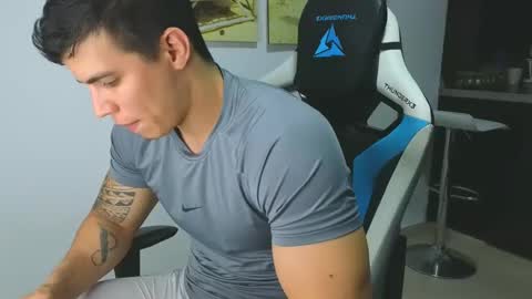 Snapshot of levelingg chatting on 02-17-25, 03:04 levelingg online show from 02-17-25, 03:04