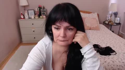 Mary online show from 12-13-24, 01:01