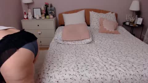 Mary online show from 12-15-24, 04:59