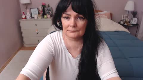 Mary online show from 12-22-24, 01:22