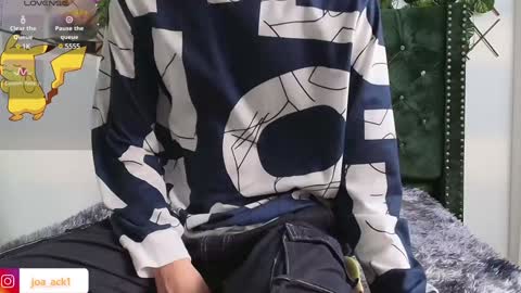 Levi  online show from 01-25-25, 01:52