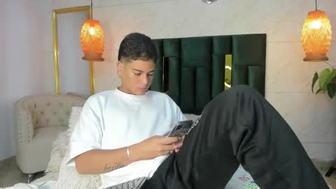 Snapshot of levy_steve chatting on 11-09-25, 05:39 LevySteven online show from 11-09-25, 05:39