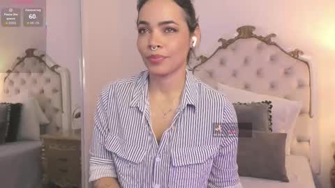 Snapshot of lexa_25_ chatting on 10-23-25, 11:31 online show from 10-23-25, 11:31