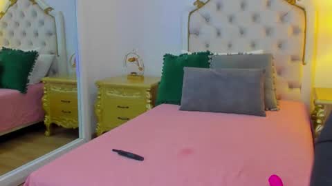 Snapshot of lexa_25_ chatting on 11-16-25, 11:49 online show from 11-16-25, 11:49