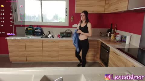 Snapshot of lexa_del_mar chatting on 02-21-25, 08:40 Lexa del mar online show from 02-21-25, 08:40