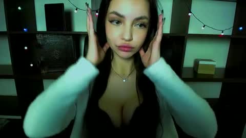 Alexia online show from 01-28-25, 07:00
