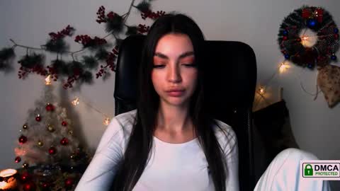 Alexia online show from 12-04-25, 07:22