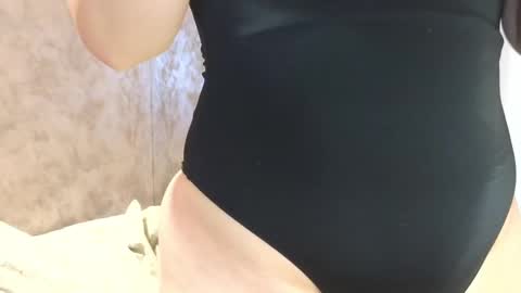 LEXXY online show from 02-17-25, 05:25