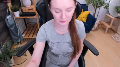 Lexi online show from 03-10-25, 06:38