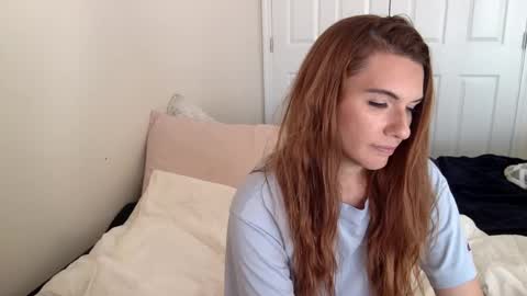 Snapshot of lexiial0 chatting on 12-04-24, 05:44 Alexia L. online show from 12-04-24, 05:44