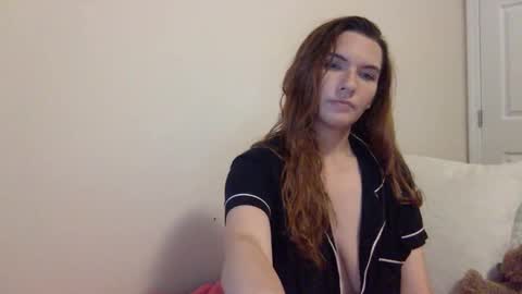Snapshot of lexiial0 chatting on 01-15-25, 10:57 Alexia L. online show from 01-15-25, 10:57