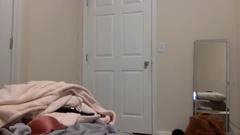 Snapshot of lexiial0 chatting on 10-04-25, 06:55 Alexia L. online show from 10-04-25, 06:55