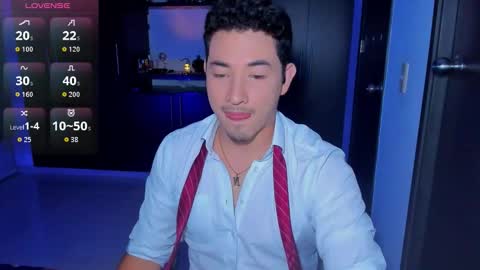 lexmiller18 online show from 10-28-25, 02:04