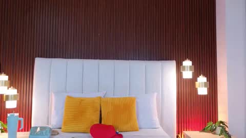 Snapshot of lexxi_gb chatting on 10-22-25, 04:13 lexxi_gb online show from 10-22-25, 04:13