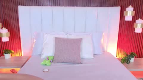 Snapshot of lexxi_gb chatting on 11-05-25, 04:23 lexxi_gb online show from 11-05-25, 04:23