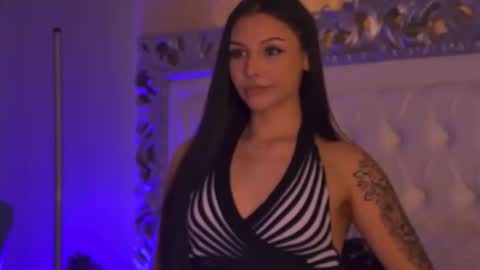 Snapshot of lexy_banks chatting on 02-05-26, 07:57 LexyBanks online show from 02-05-26, 07:57