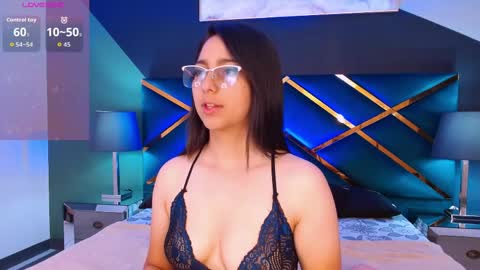 Snapshot of lexyblaze_ chatting on 04-05-26, 11:29 lexyblaze_ online show from 04-05-26, 11:29
