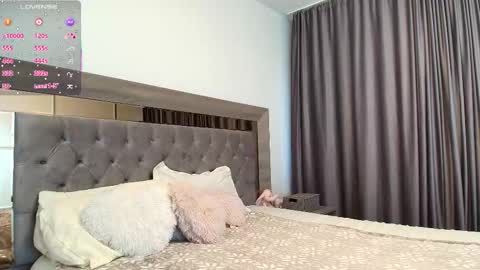 Snapshot of lexydivine chatting on 10-17-25, 04:59 lexydivine online show from 10-17-25, 04:59