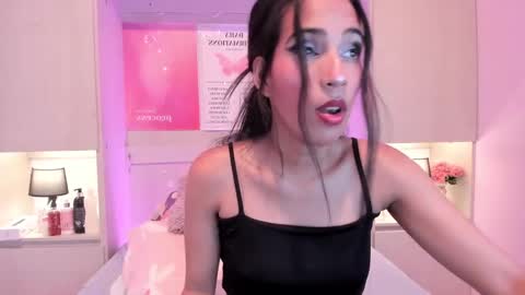 L I A  online show from 09-25-25, 04:16